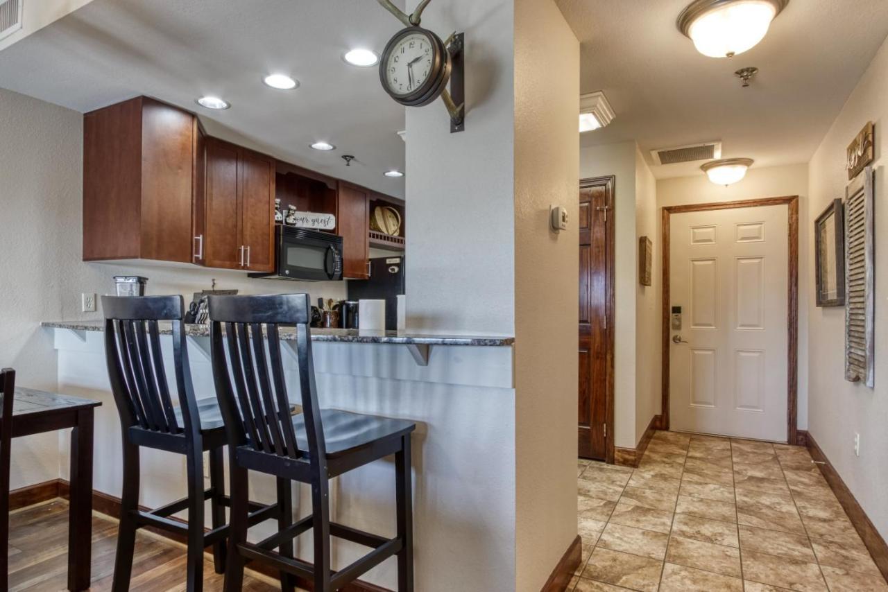 Gorgeous 2Bd 2Bth Condo With Mountain Views Pool Hot Tub Game Room Close To Parkway Pigeon Forge Ngoại thất bức ảnh