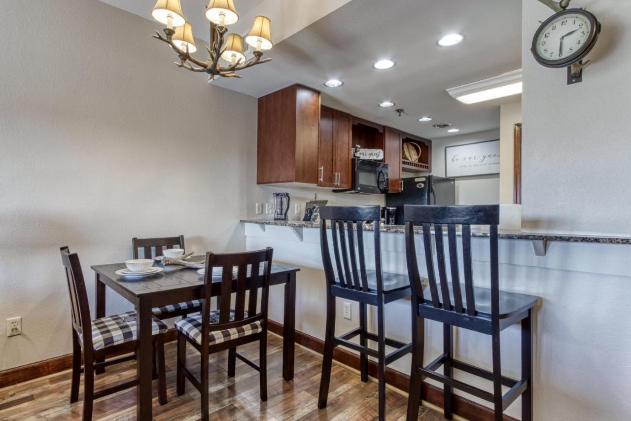 Gorgeous 2Bd 2Bth Condo With Mountain Views Pool Hot Tub Game Room Close To Parkway Pigeon Forge Ngoại thất bức ảnh