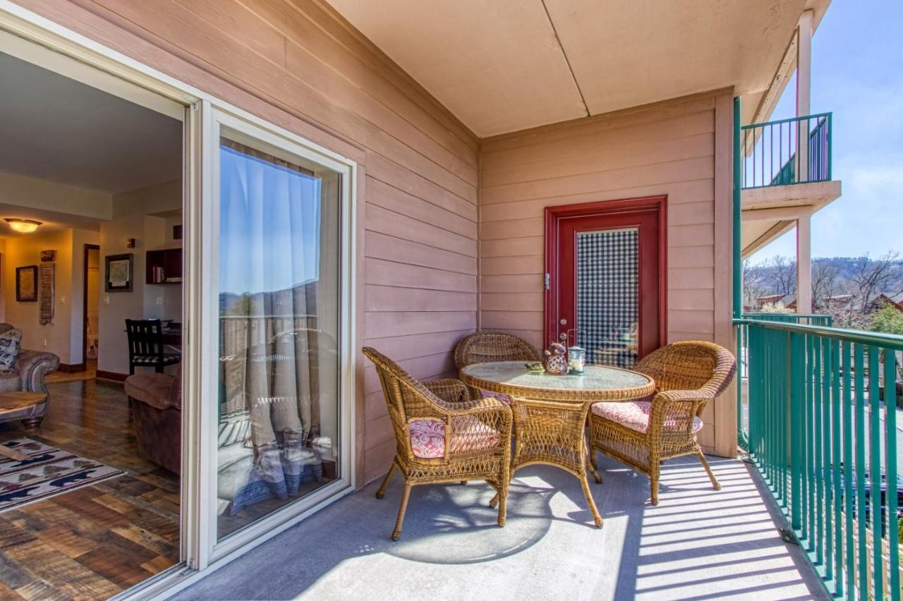 Gorgeous 2Bd 2Bth Condo With Mountain Views Pool Hot Tub Game Room Close To Parkway Pigeon Forge Ngoại thất bức ảnh