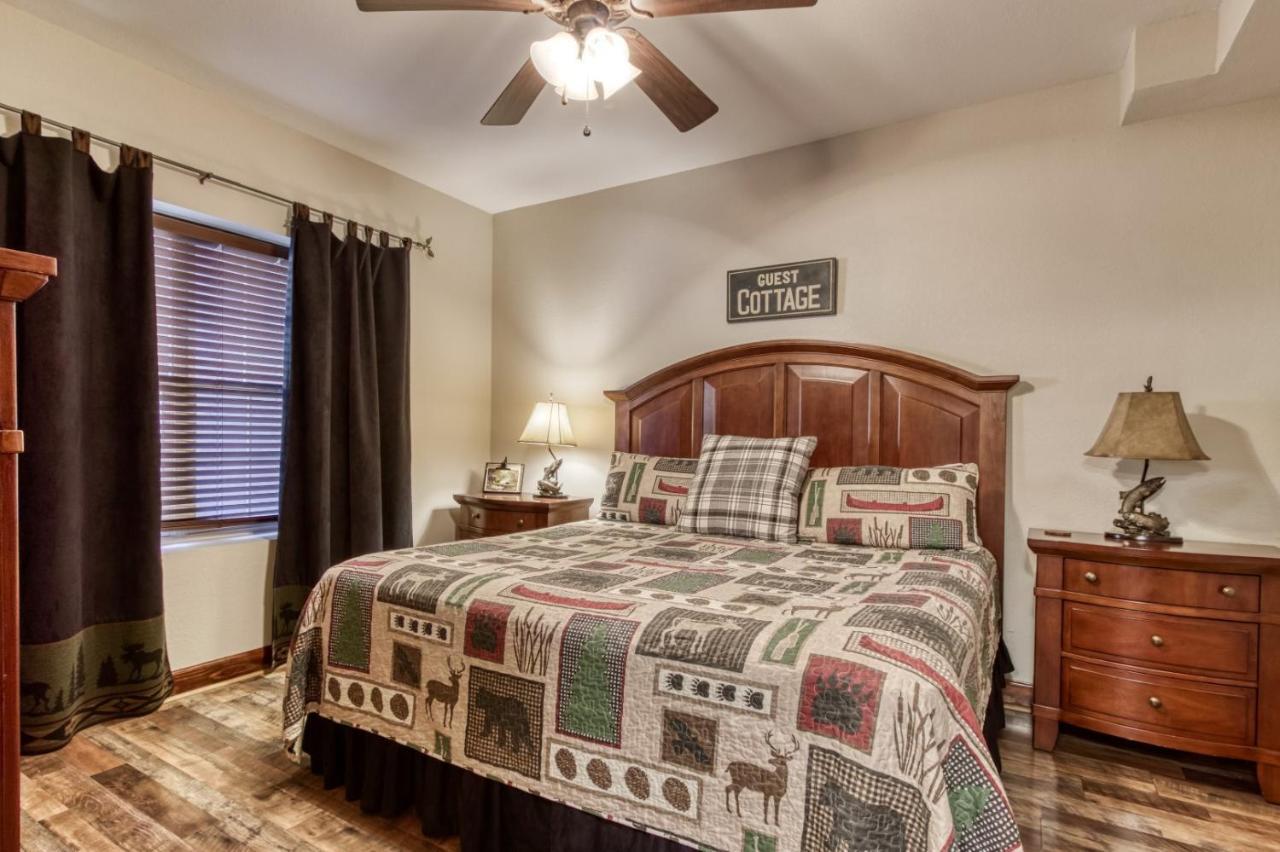 Gorgeous 2Bd 2Bth Condo With Mountain Views Pool Hot Tub Game Room Close To Parkway Pigeon Forge Ngoại thất bức ảnh