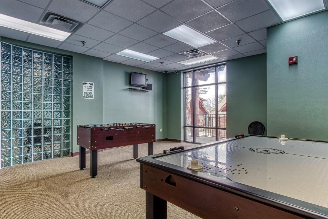 Gorgeous 2Bd 2Bth Condo With Mountain Views Pool Hot Tub Game Room Close To Parkway Pigeon Forge Ngoại thất bức ảnh