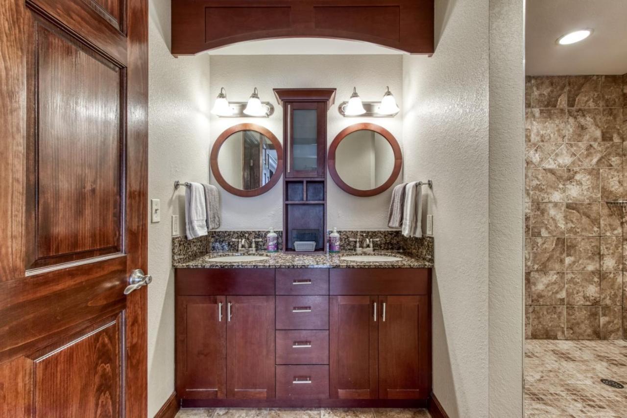 Gorgeous 2Bd 2Bth Condo With Mountain Views Pool Hot Tub Game Room Close To Parkway Pigeon Forge Ngoại thất bức ảnh